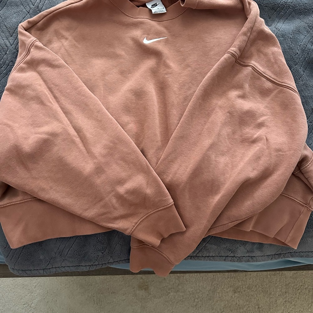 Nike Tan Crewneck Sweatshirt